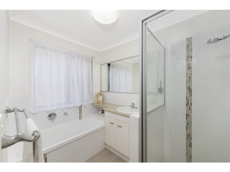 425 Three Chain Road, Calavos QLD 4670