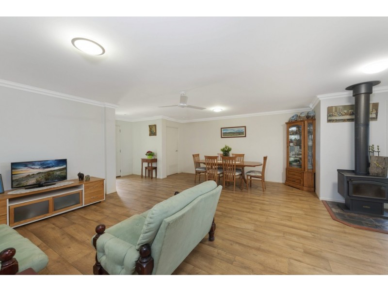 425 Three Chain Road, Calavos QLD 4670