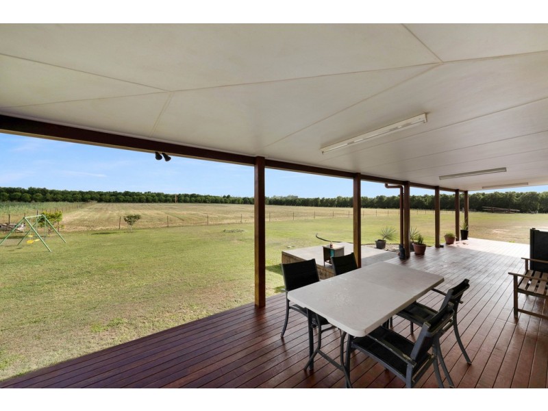 73 Henkers Road, Oakwood QLD 4670