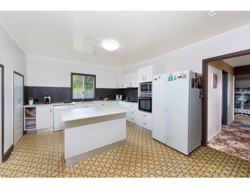 73 Henkers Road, Oakwood QLD 4670