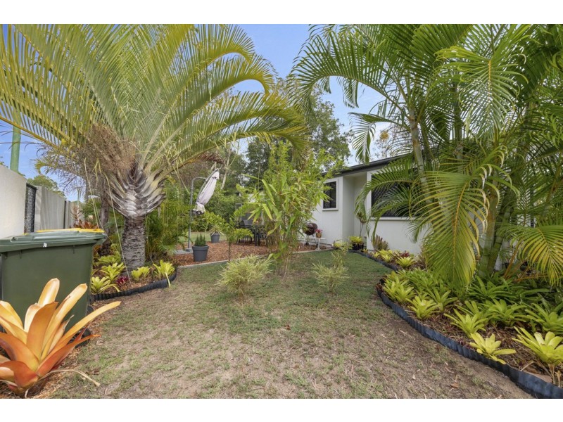 1/4A Kentia Avenue, Moore Park Beach QLD 4670