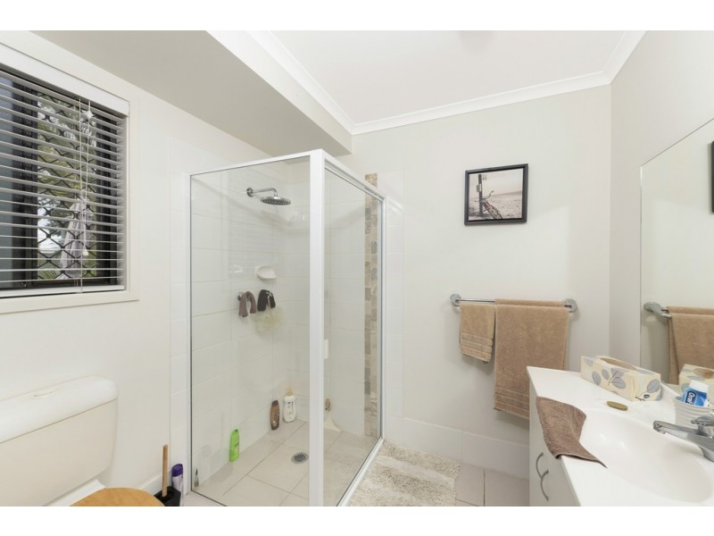 1/4A Kentia Avenue, Moore Park Beach QLD 4670