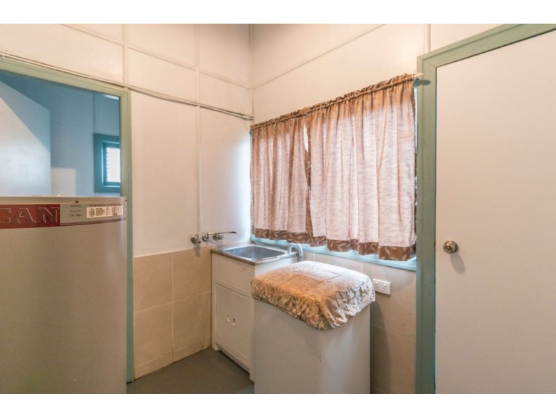 9 John Street, Bundaberg West QLD 4670