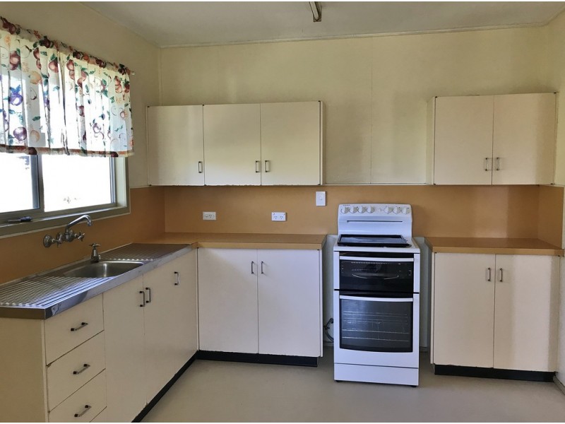 7 Park Street, Rosedale QLD 4674