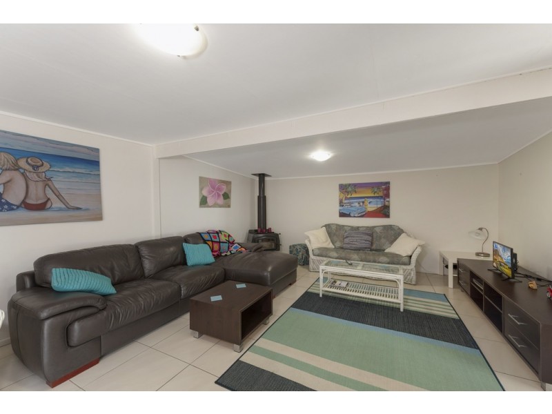 6 Evans Lane, Moore Park Beach QLD 4670