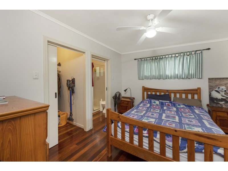 6 Evans Lane, Moore Park Beach QLD 4670