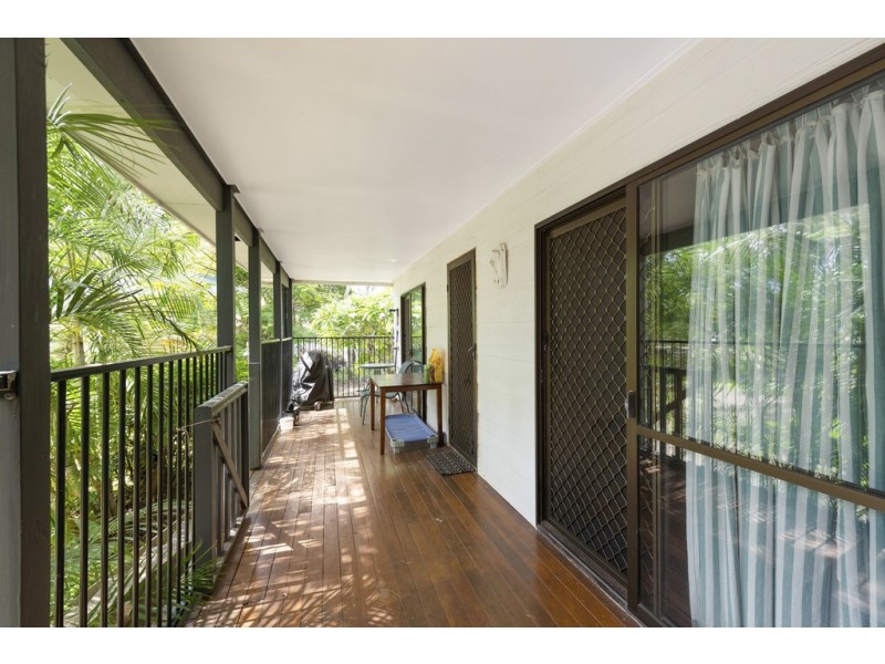 6 Evans Lane, Moore Park Beach QLD 4670