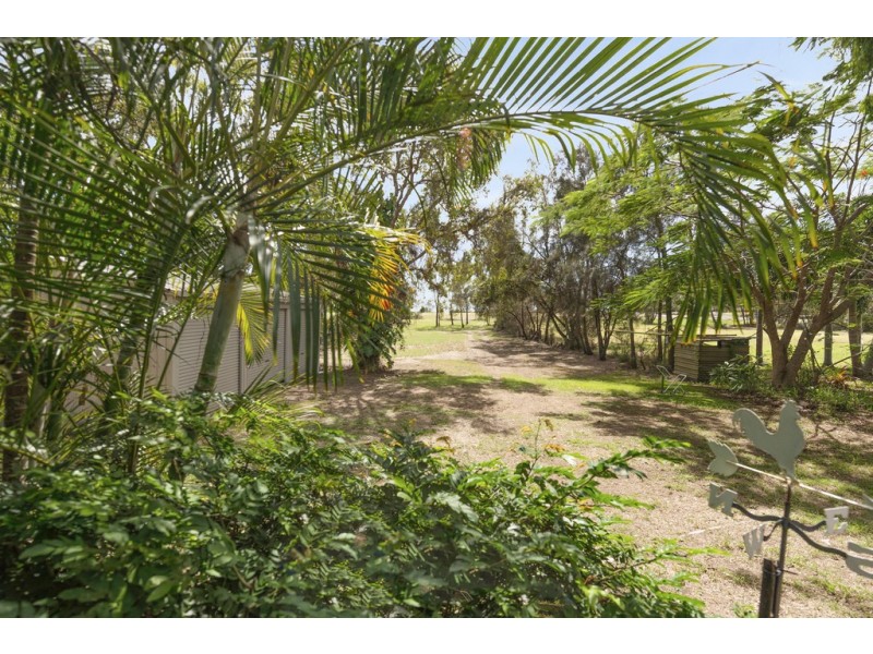 6 Evans Lane, Moore Park Beach QLD 4670