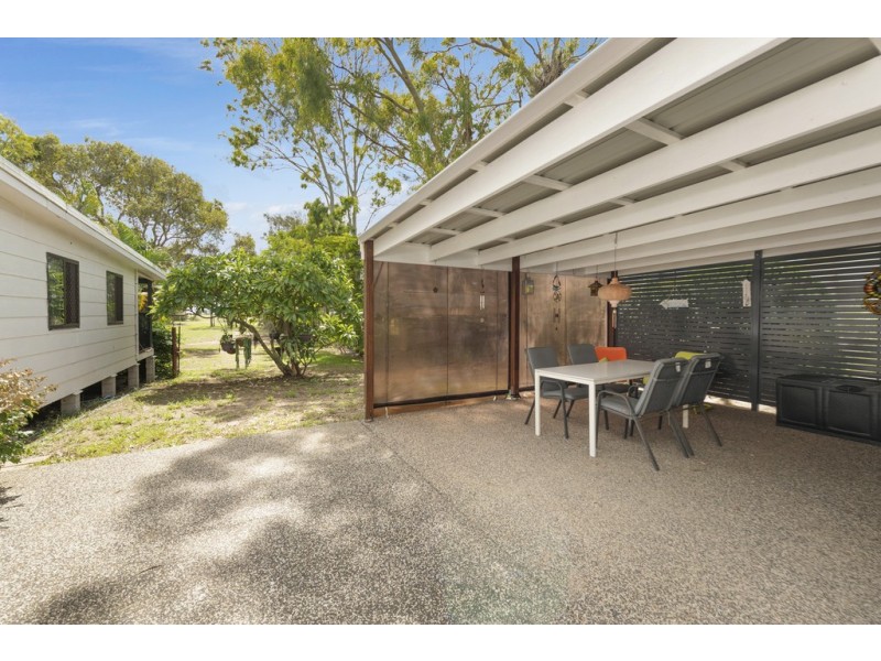 6 Evans Lane, Moore Park Beach QLD 4670