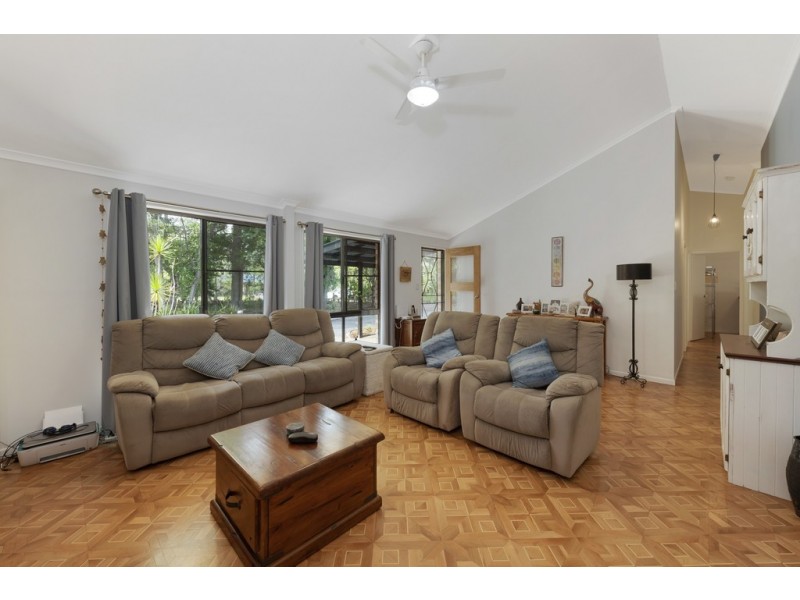 26 Kingfisher Crescent, Moore Park Beach QLD 4670