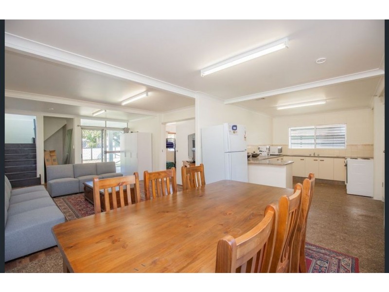 9 Buss Street, Bundaberg South QLD 4670