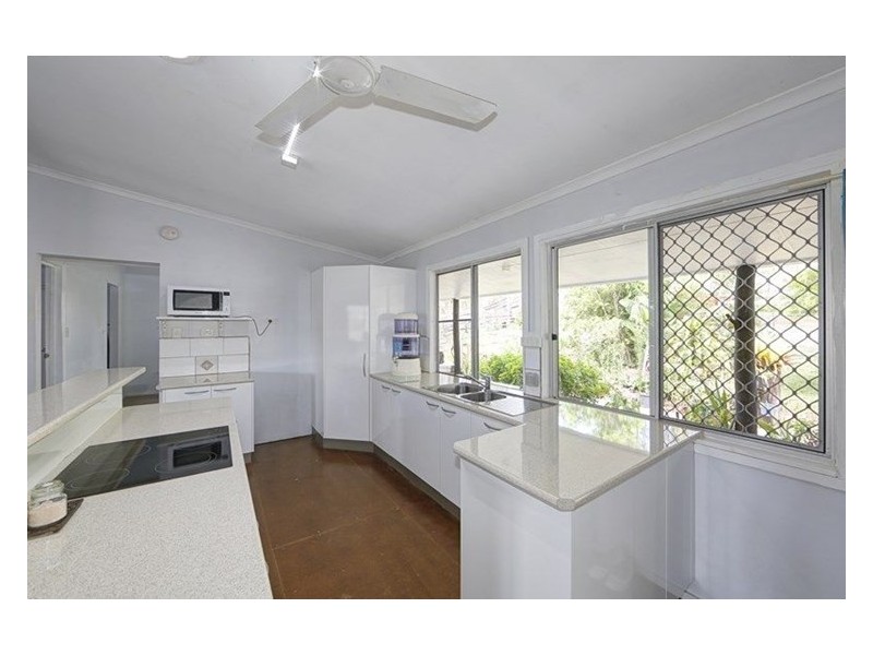 111 Rangeview Road, Gin Gin QLD 4671