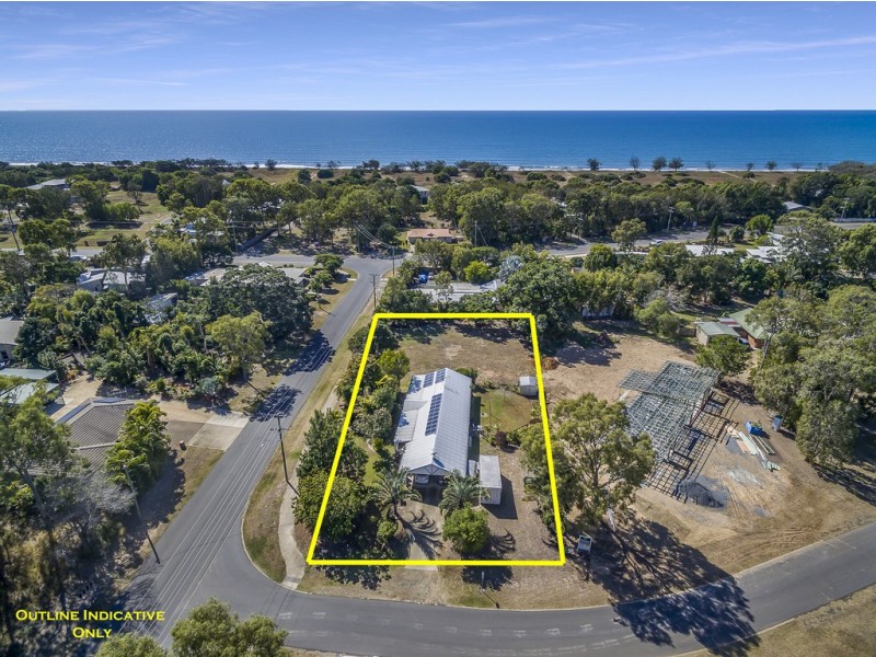 1 Elfin Court, Moore Park Beach QLD 4670
