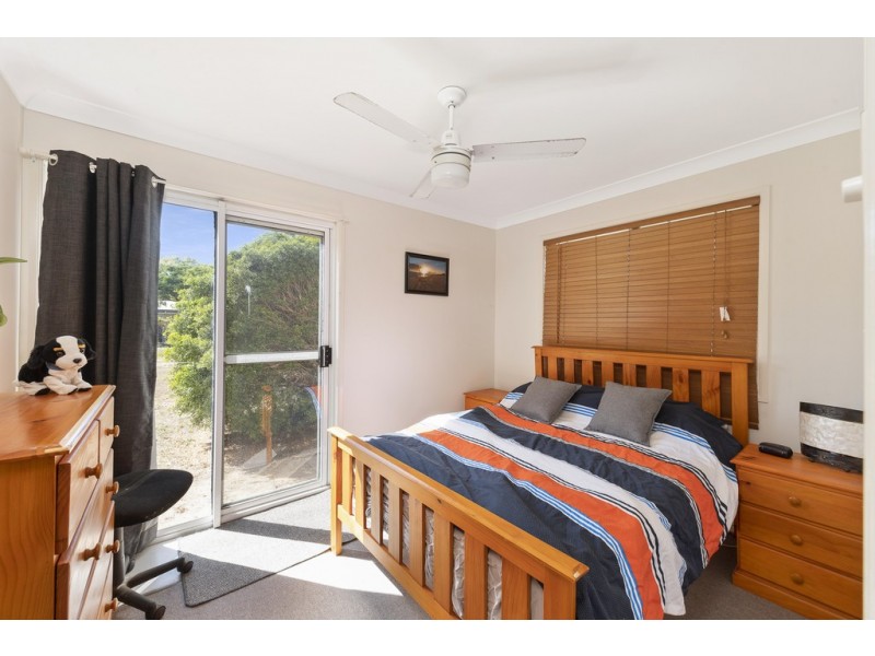 1 Elfin Court, Moore Park Beach QLD 4670