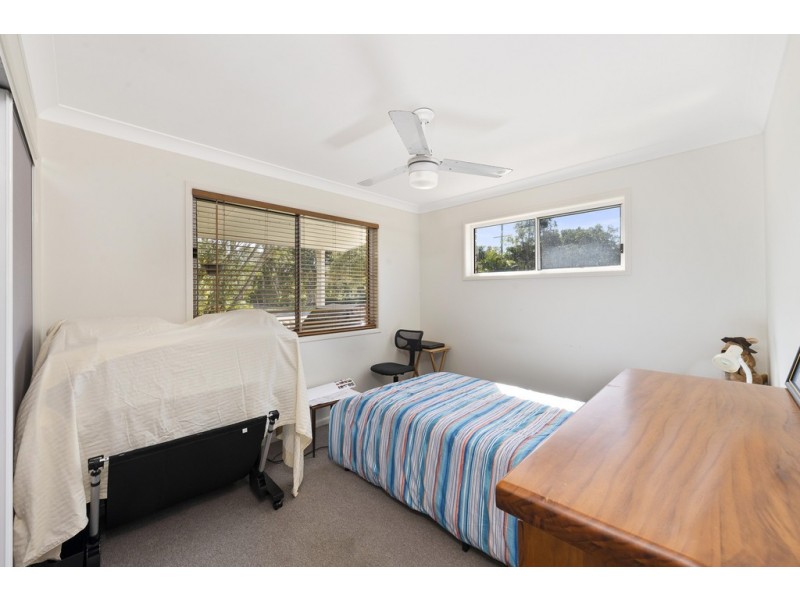 1 Elfin Court, Moore Park Beach QLD 4670