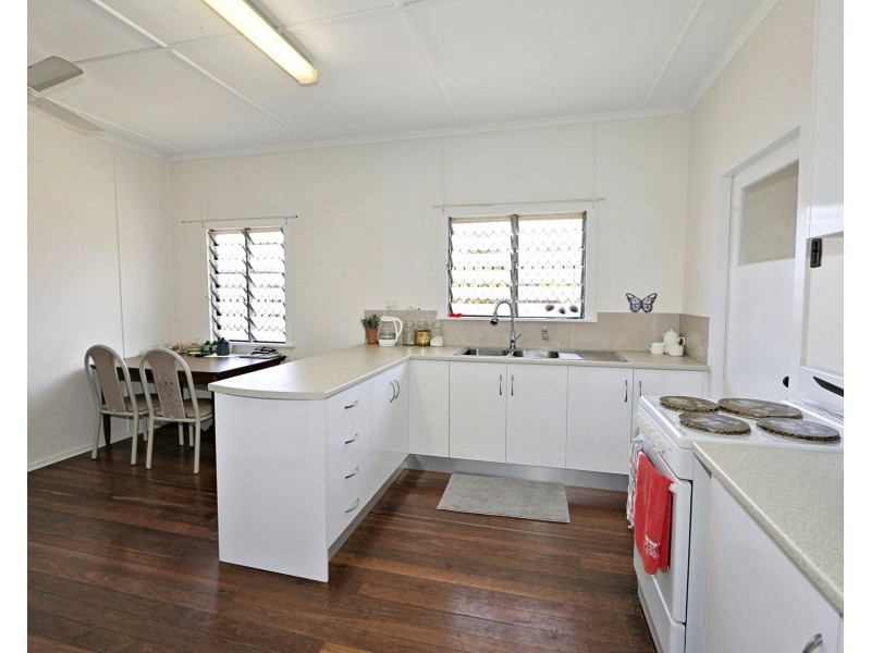 126 Targo Street, Walkervale QLD 4670