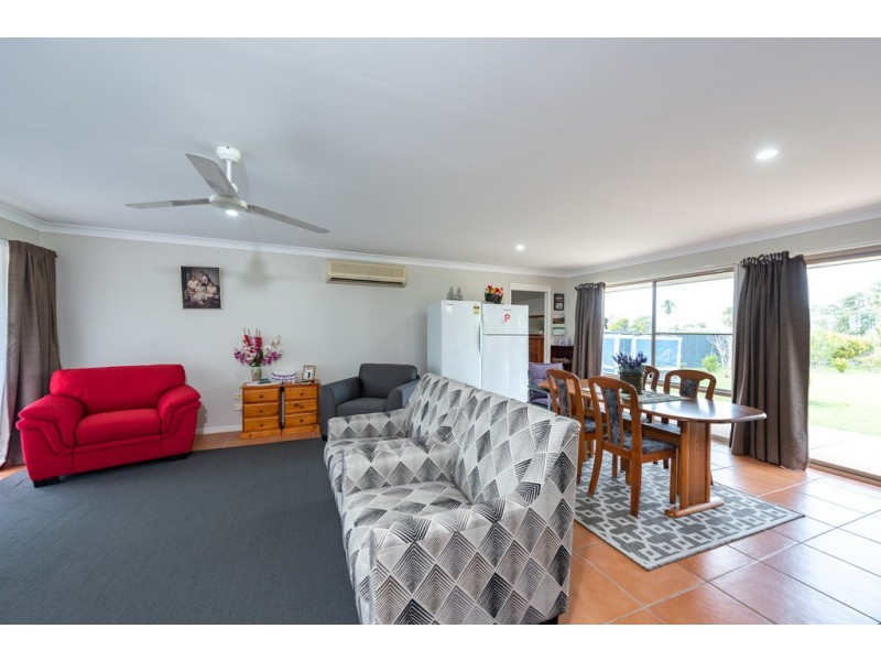 2 Judys Place, Moore Park Beach QLD 4670