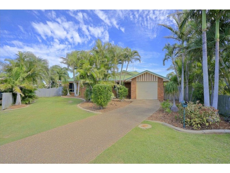 4 Bass Court, Bargara QLD 4670