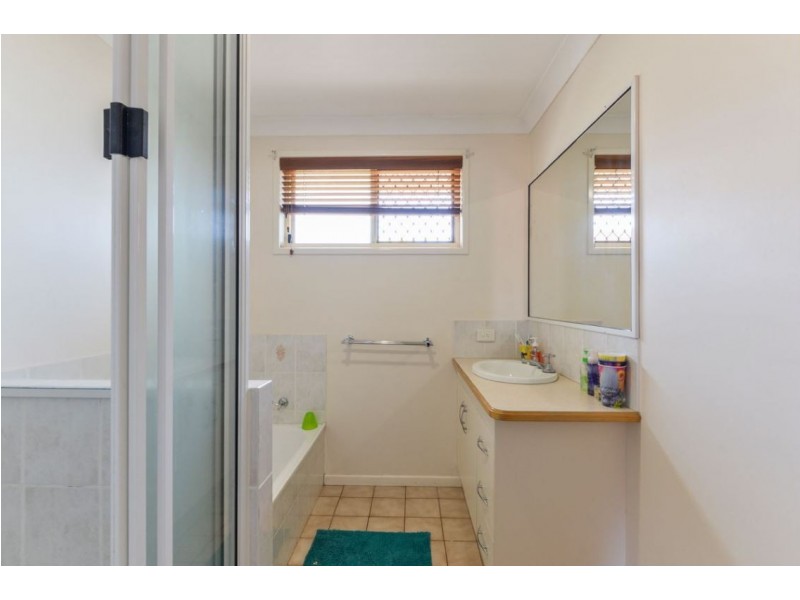 33 Stehbens Drive, Kepnock QLD 4670
