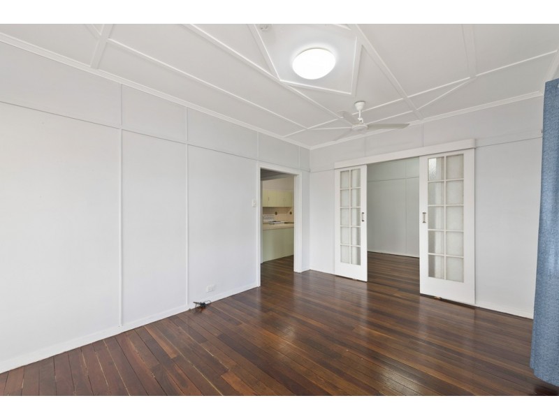 15 Moran Street, Svensson Heights QLD 4670