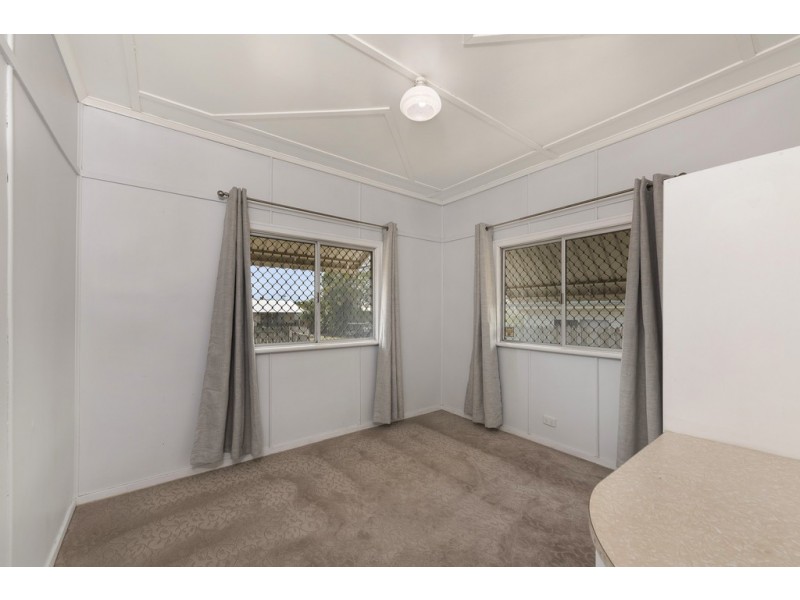 15 Moran Street, Svensson Heights QLD 4670