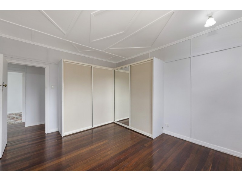 15 Moran Street, Svensson Heights QLD 4670