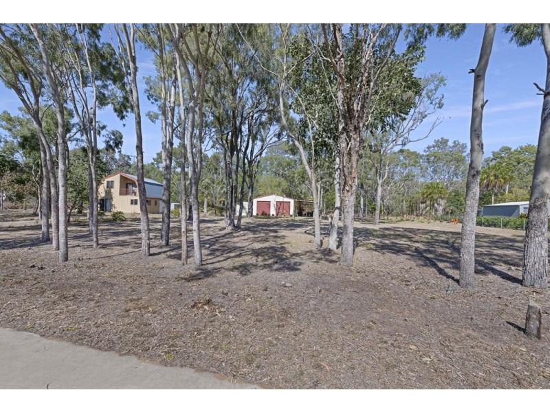 19 Sylvan Drive, Moore Park Beach QLD 4670