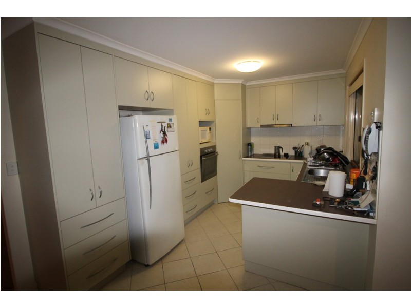 63 Searle Street, Thabeban QLD 4670