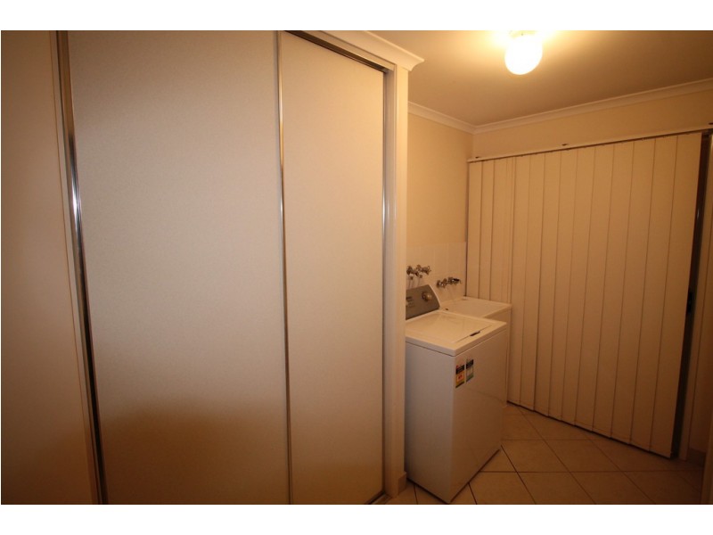 63 Searle Street, Thabeban QLD 4670