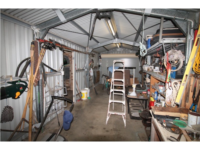 63 Searle Street, Thabeban QLD 4670