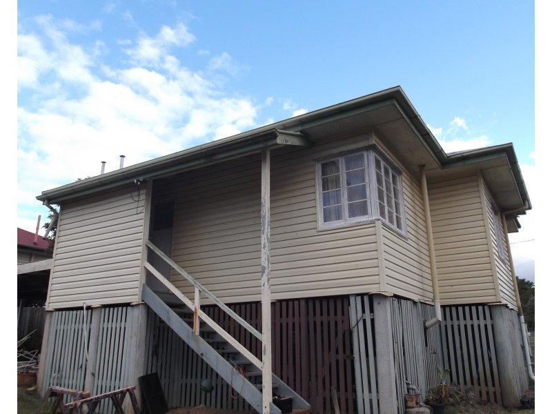 24 Elliott Street, Gin Gin QLD 4671