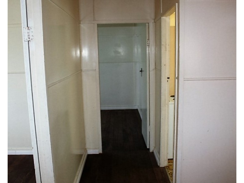 24 Elliott Street, Gin Gin QLD 4671