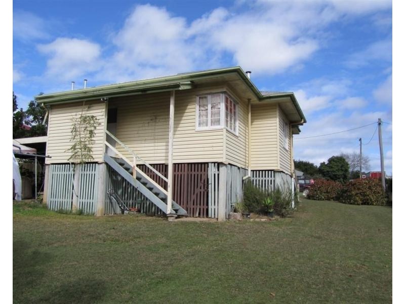 24 Elliott Street, Gin Gin QLD 4671