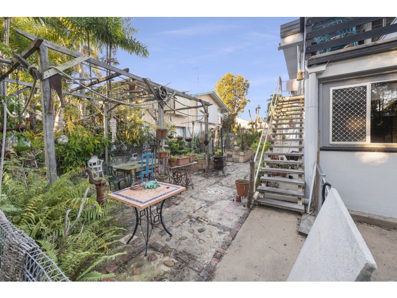 40 McNeilly Street, Svensson Heights QLD 4670