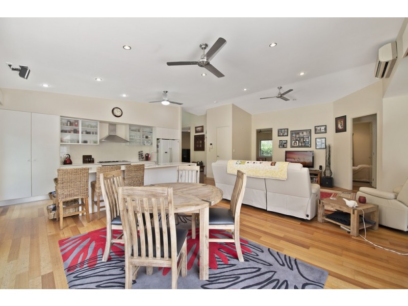 28 Kingfisher Crescent, Moore Park Beach QLD 4670