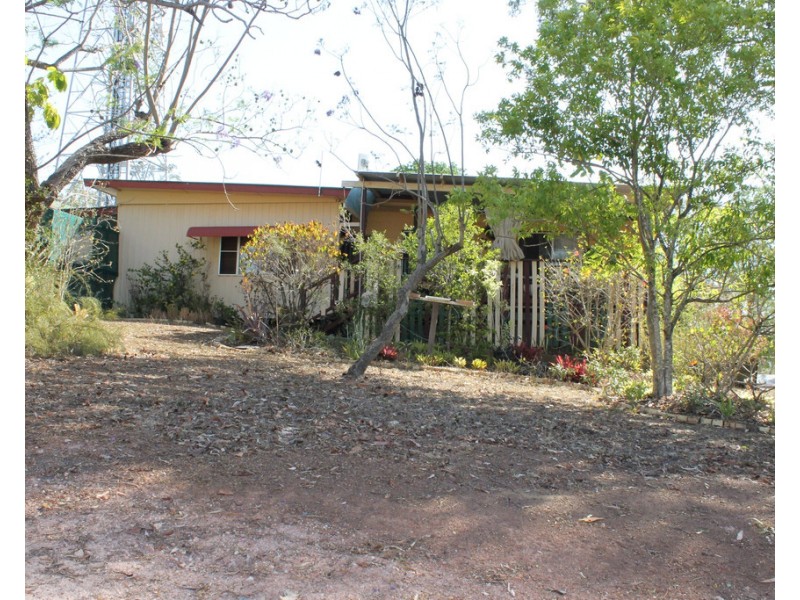 14 Station Street, Gin Gin QLD 4671
