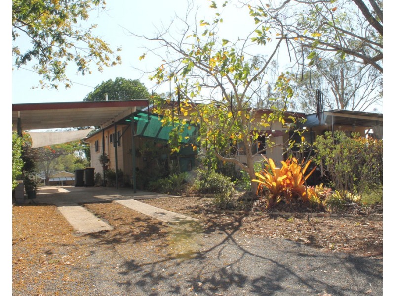 14 Station Street, Gin Gin QLD 4671