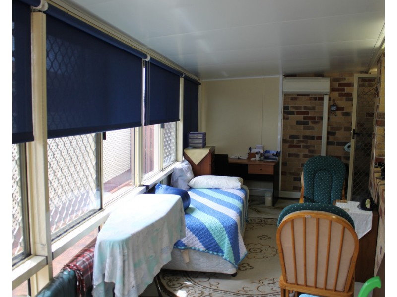 1/23 Thabeban Street, Avenell Heights QLD 4670