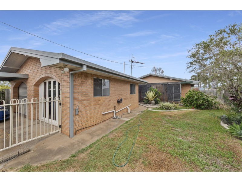 80 Hunter Street, Walkervale QLD 4670