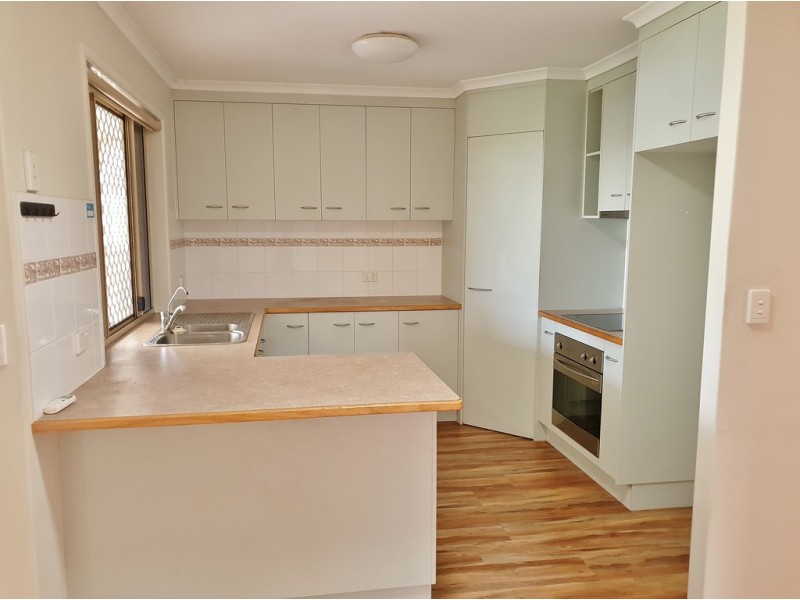 8 Wallace Drive, Bundaberg North QLD 4670