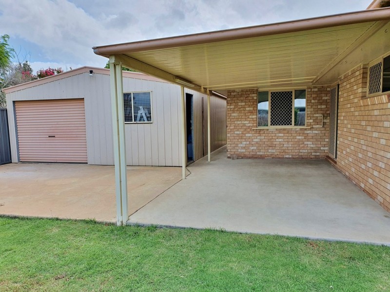 8 Wallace Drive, Bundaberg North QLD 4670