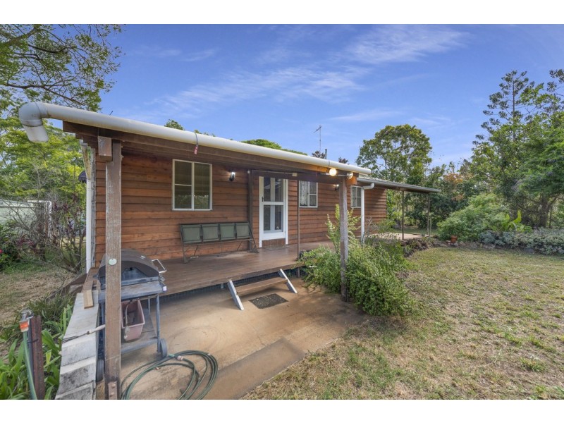 95 Crosswells Road, Pine Creek QLD 4670