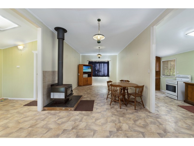 95 Crosswells Road, Pine Creek QLD 4670