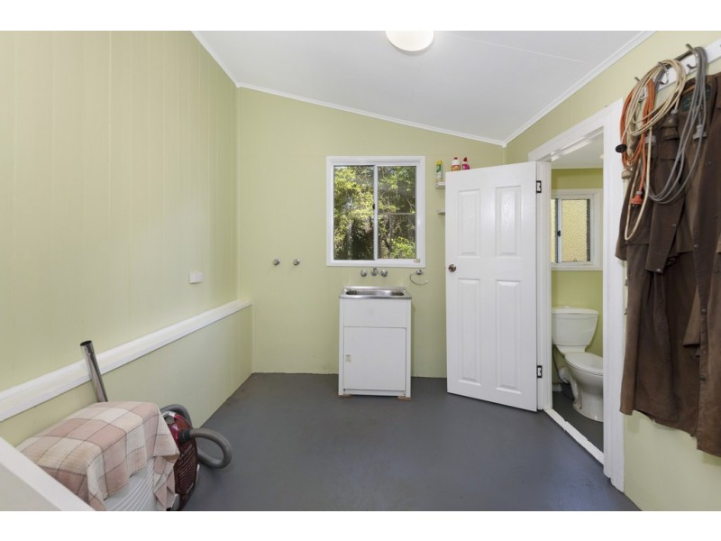 95 Crosswells Road, Pine Creek QLD 4670