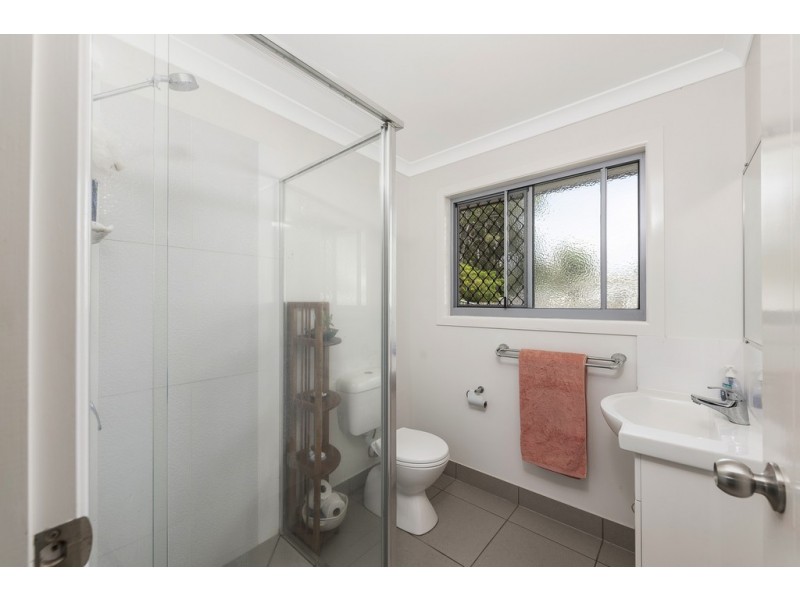 7 Ocean Court, Moore Park Beach QLD 4670