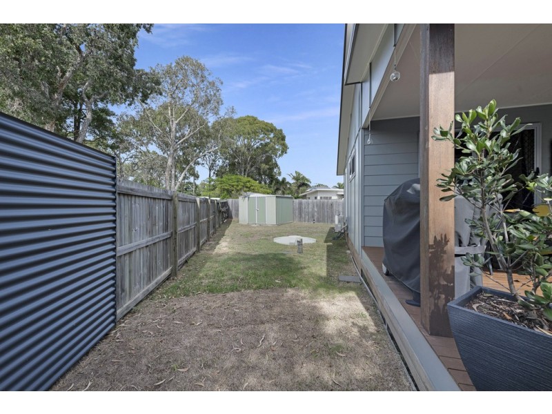 7 Ocean Court, Moore Park Beach QLD 4670