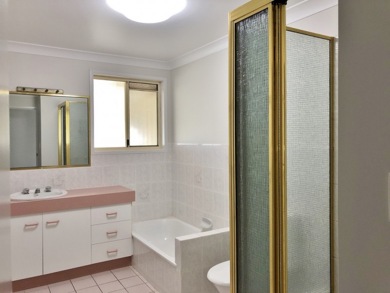 26 Berghofer Drive, Kepnock QLD 4670