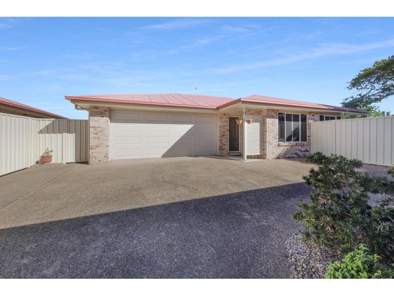 2/27 Coomber Street, Svensson Heights QLD 4670