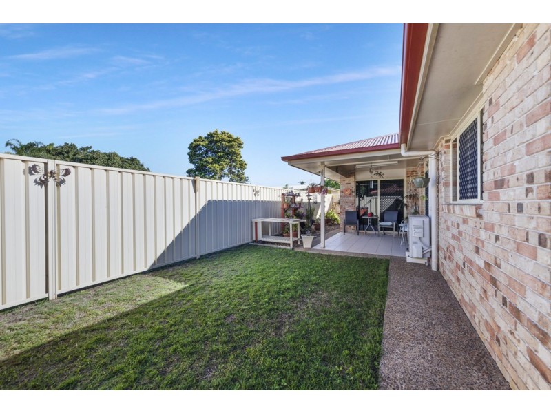 2/27 Coomber Street, Svensson Heights QLD 4670