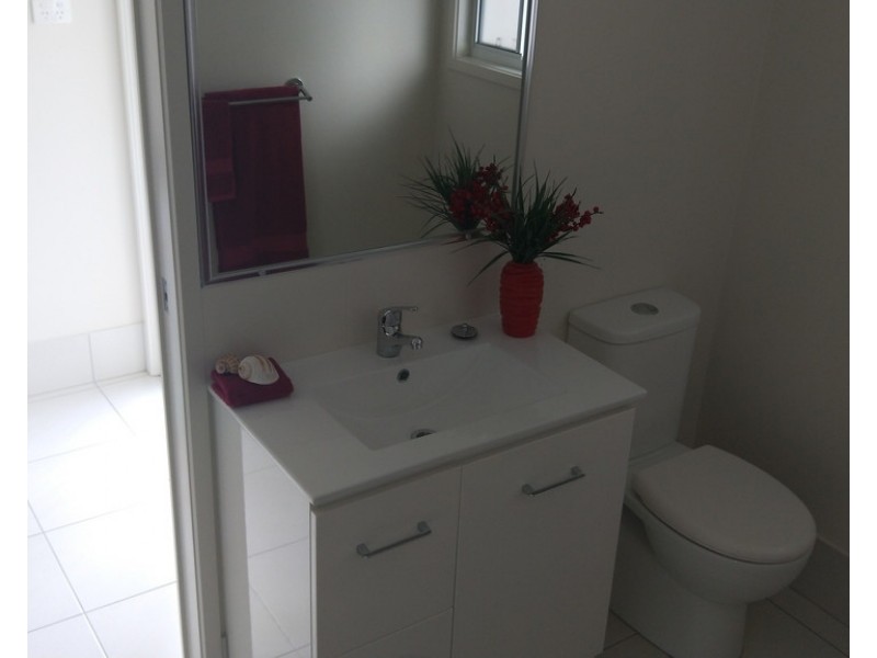 94 Twyford Street, Avoca QLD 4670